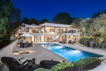 Jane Fonda’s Beverly Hills mansion with a pool