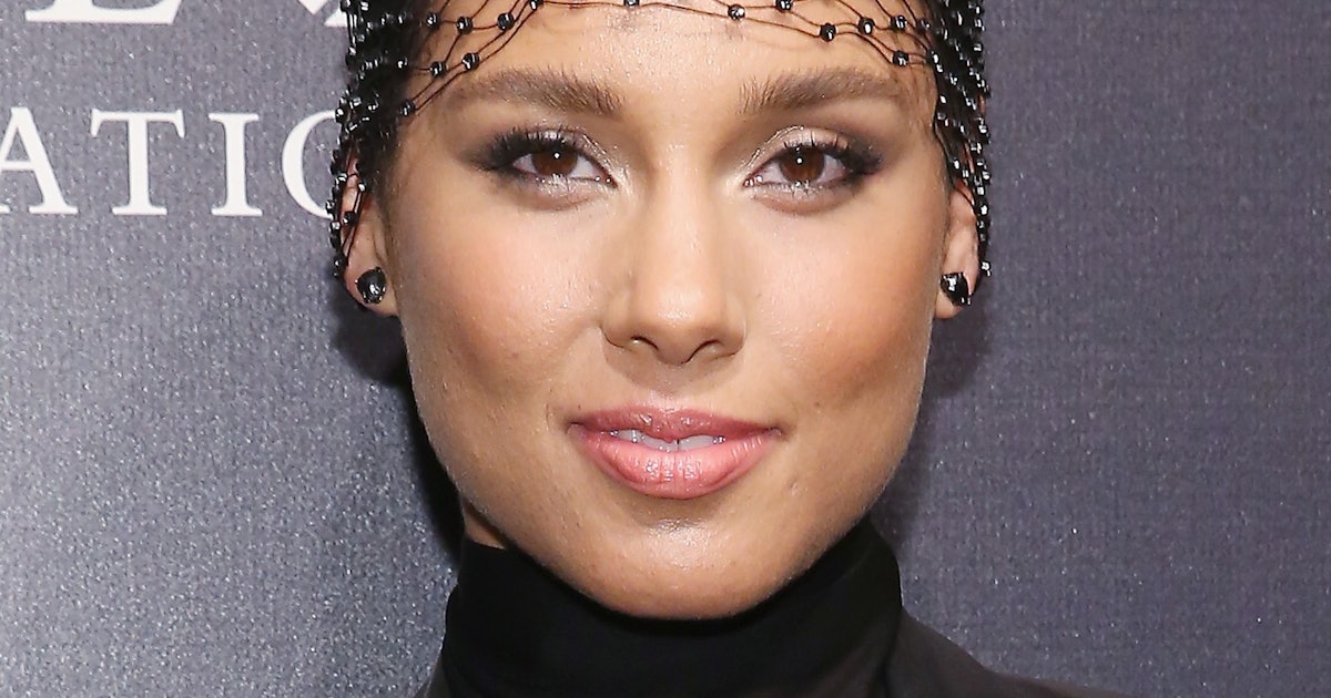 The Evolution of No Makeup Advocate Alicia Keys