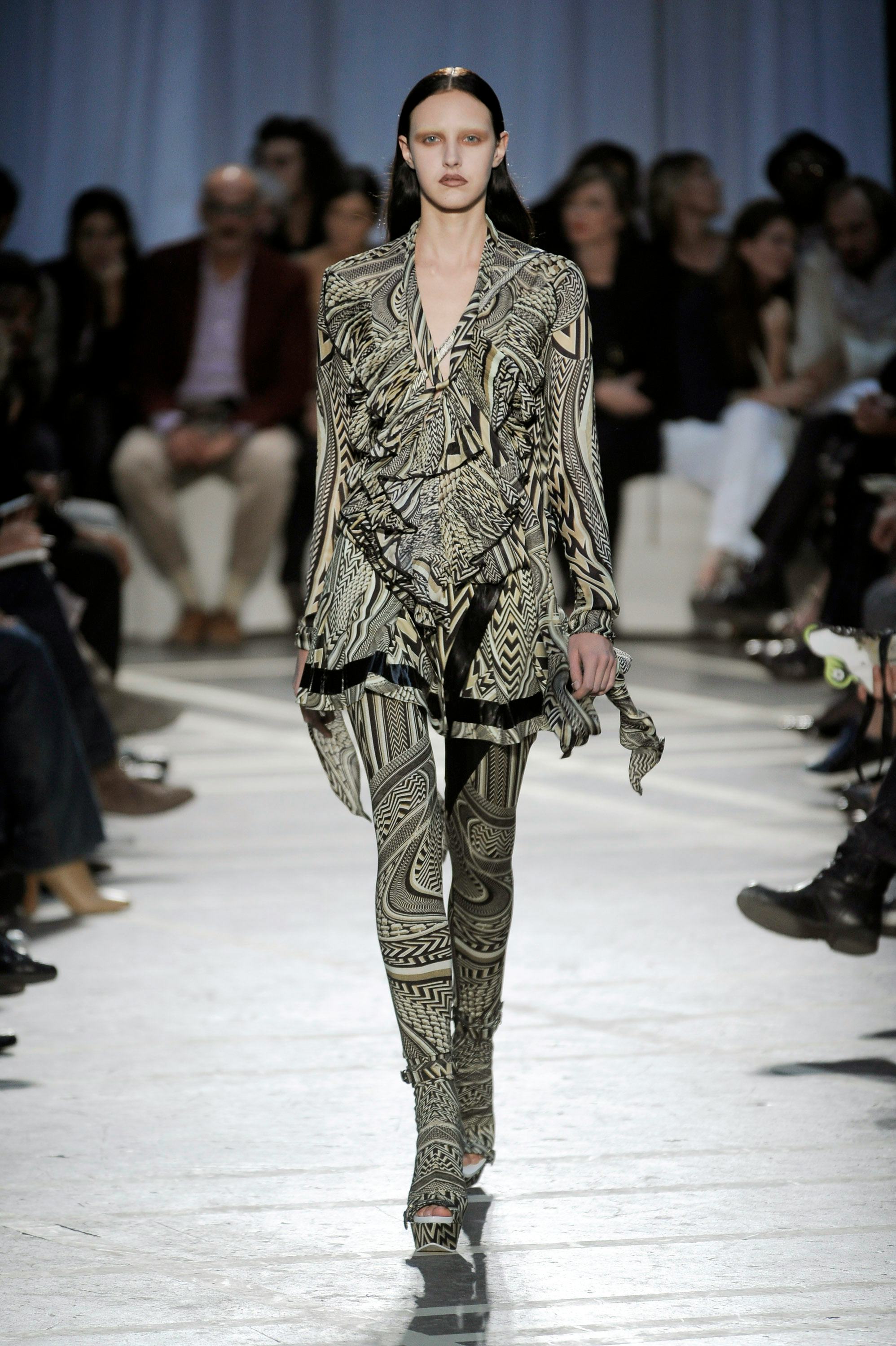 Riccardo tisci givenchy collection top