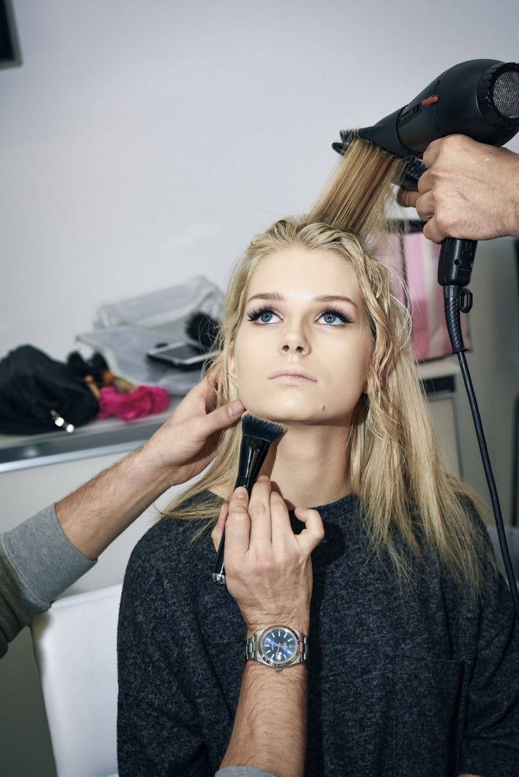 Lottie Moss getting ready before the presentation of the Marc Jacobs A/W ’17 collection