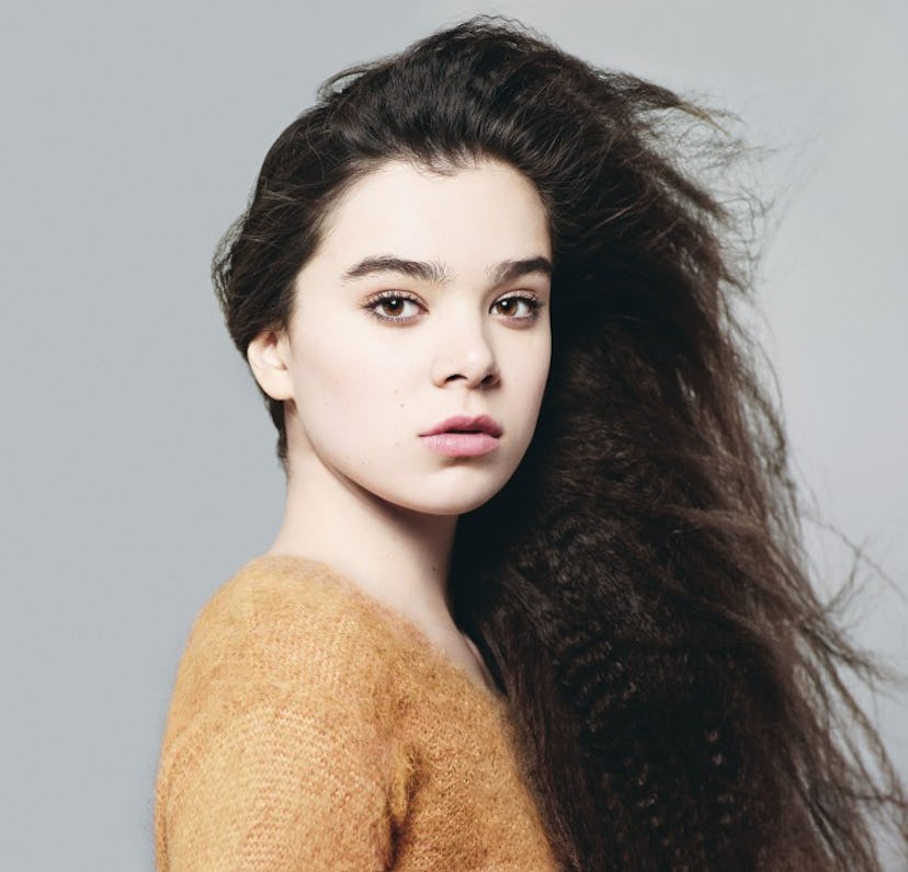 cear-hailee-steinfeld-teen-actress-v1-760x730.jpg