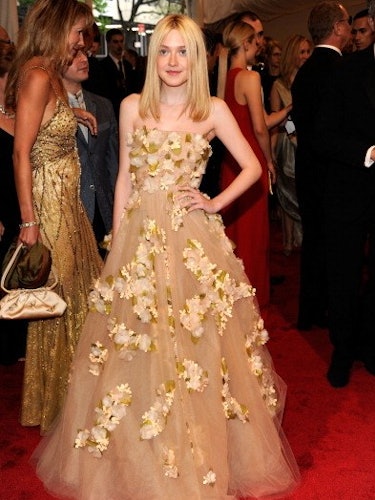 At 23, Dakota Fanning Is Ready to Be More than a Child Star with an ...