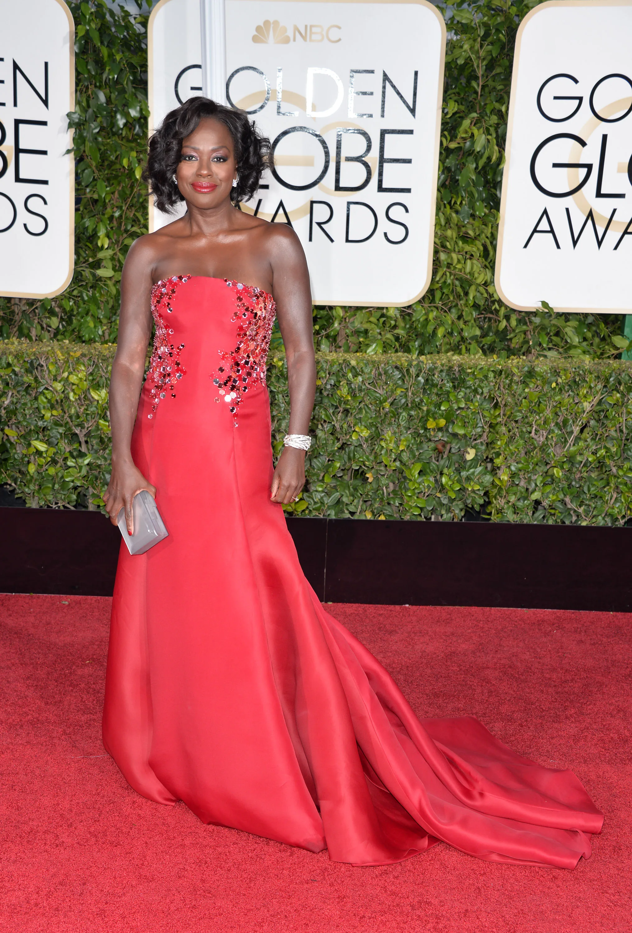 viola davis oscar dress designer 2017 Viola Davis reveals she wore platform sneakers under 2017 Oscars gown