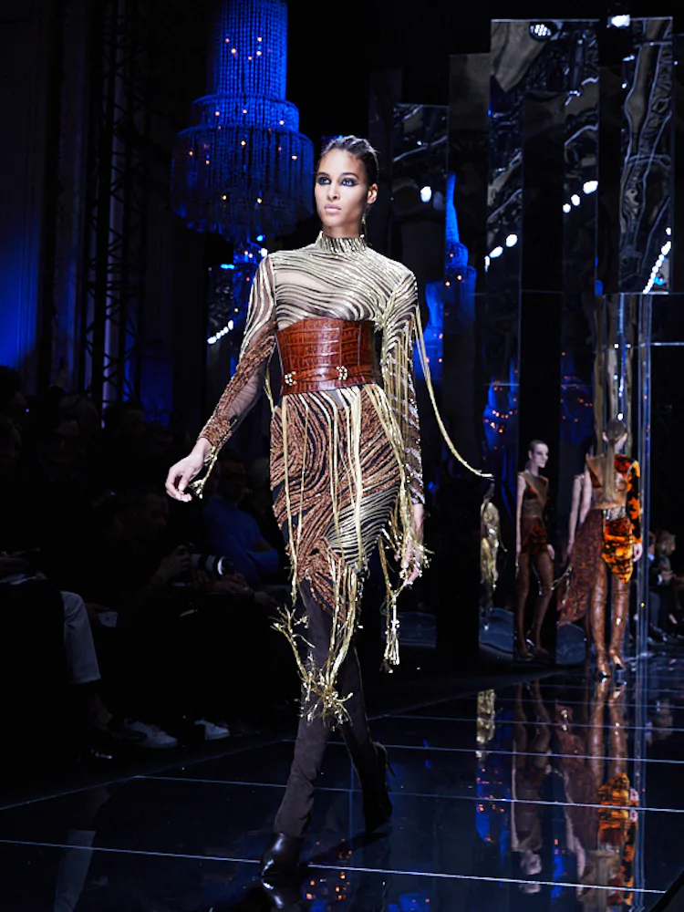 Balmain Paris Robe Balmain’s Olivier Rousteing Is Designing Costumes for Paris Opera ...