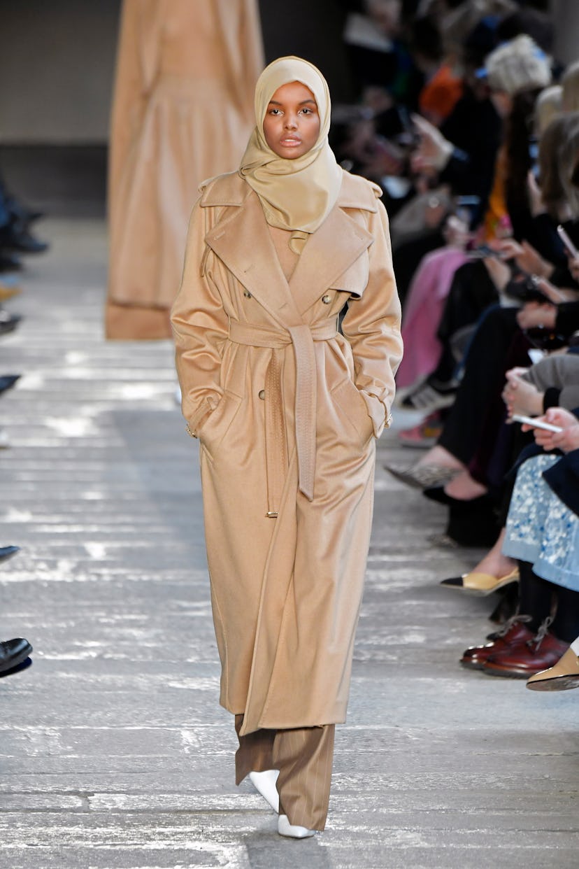 Max Mara - Runway - Milan Fashion Week Fall/Winter 2017/18