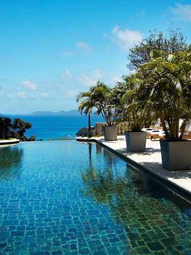 Ignore the Snowstorm and Get Lost in Images of the Best Pools of Mustique