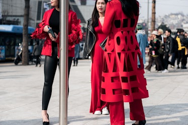 Fashionistas strutting their latest red looks on the streets of Seoul.
