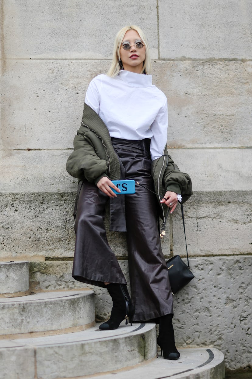 Street Style : Day Eight - Paris Fashion Week Womenswear Fall/Winter 2017/2018