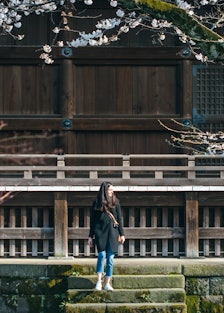 3. Juliana Rudell Di Simone at Kaneiji Temple in Taito (1).jpg
