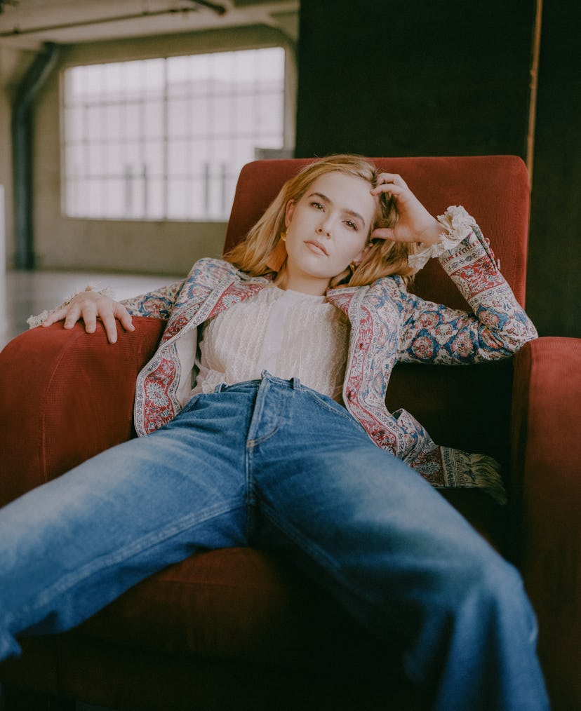 ZoeyDeutch_JohnClyatonLee_Final-3.jpg
