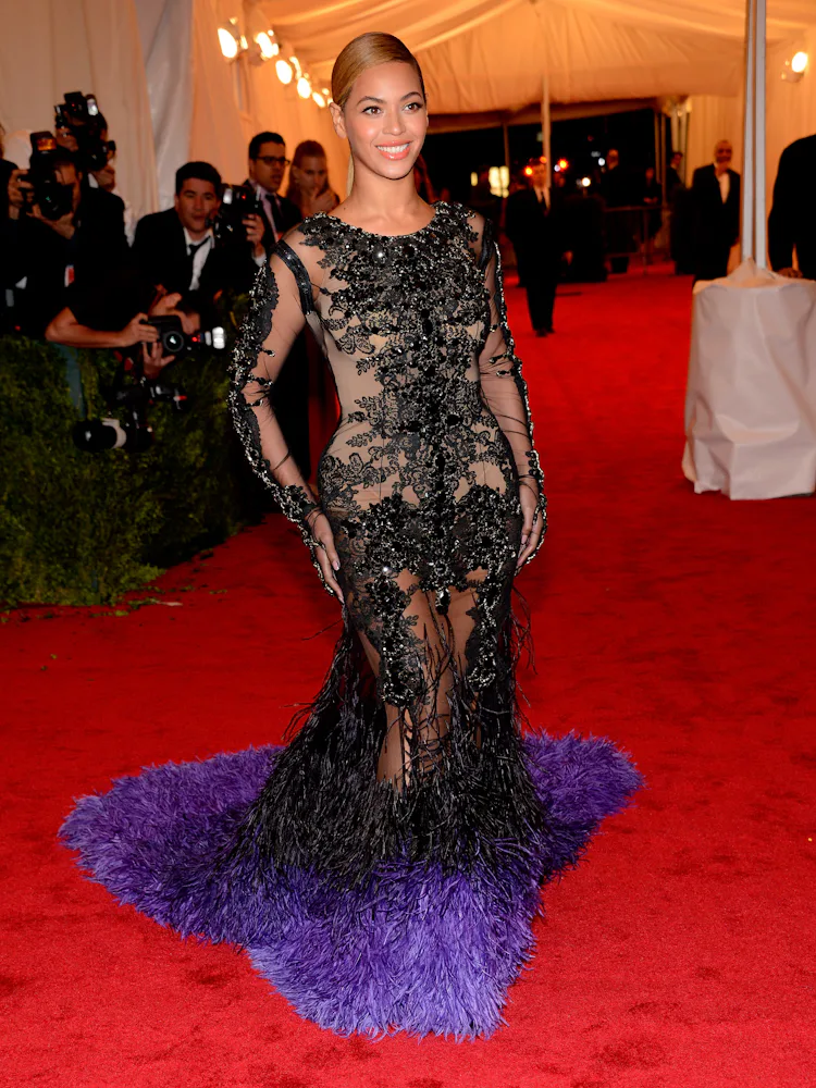 Beyoncé’s Rep Blasts Website That Claimed the Pregnant Star Got Lip ...