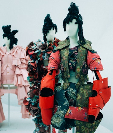 Met Gala 2017: An Early, Up-Close Look at Rei Kawakubo/Comme des ...