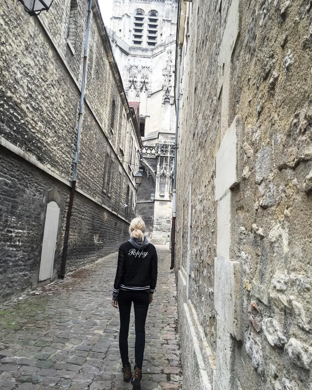 Sofia Coppola Dakota Johnson And More Celebrate Cinco De Mayo With Cartier