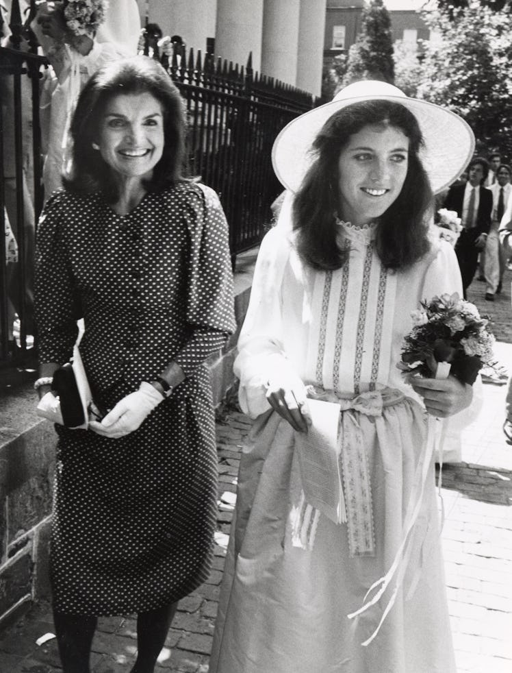  Jackie Onassis and Caroline Kennedy at Courtney Kennedy's wedding