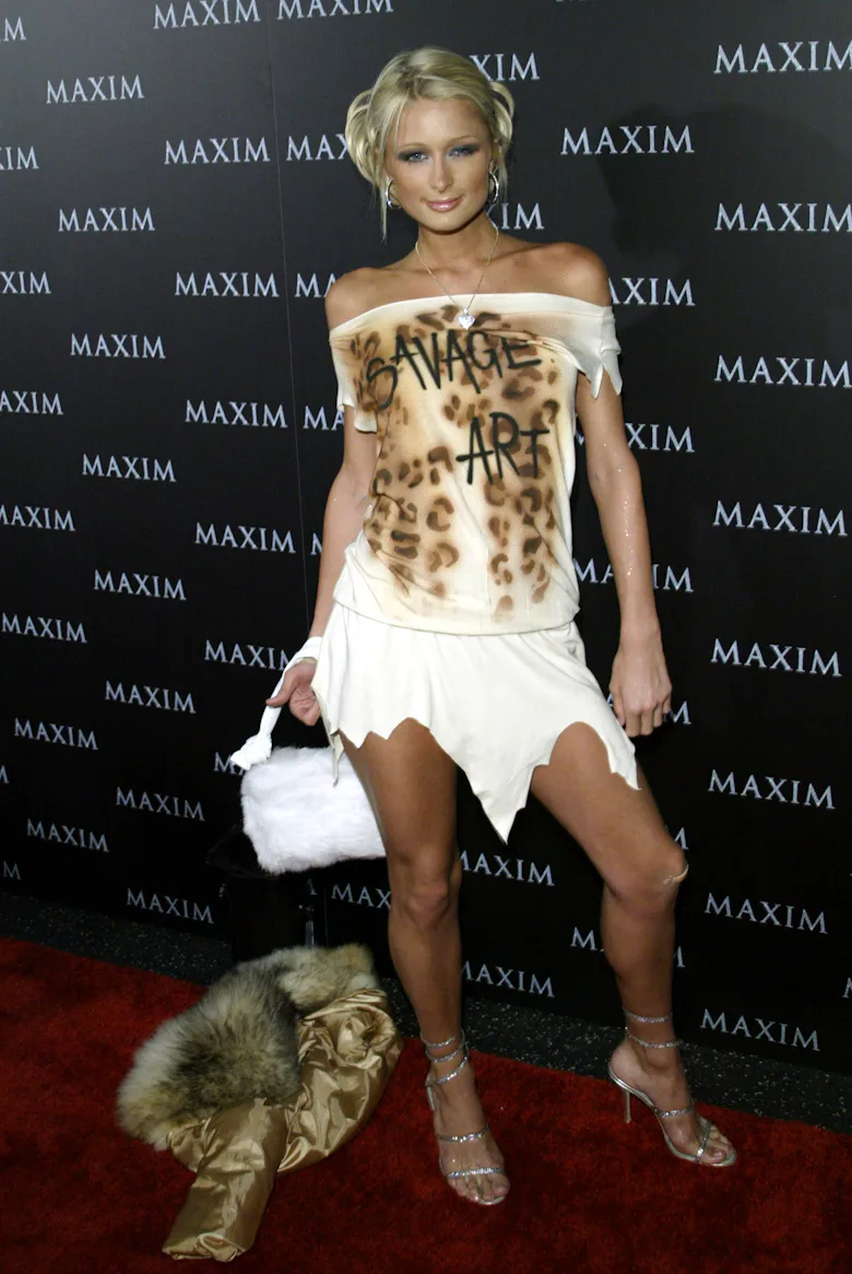 Paris Hilton's Most Iconic 2000s Looks, From Juicy Couture to Rhinestones Paris Hilton's Most Iconic 2000s Looks, From Juicy Couture to Rhinestones
