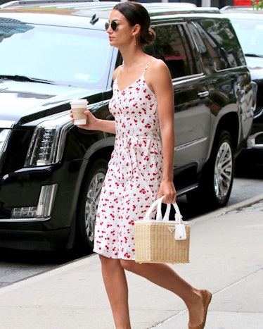 Follow Pippa Middleton and Alexa Chung’s Lead and Carry a Wicker Purse ...