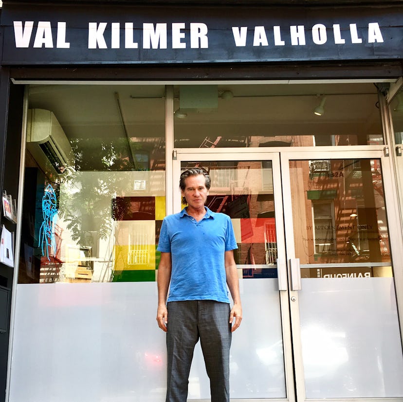 ValKilmer_at_ValHolla_installation.jpg