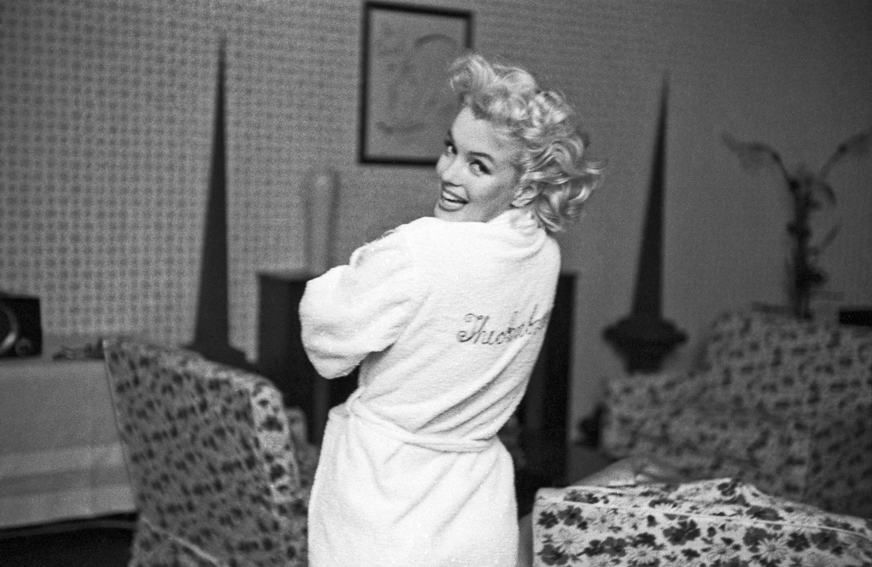 Does Marilyn Monroe’s 1959 Skincare Routine Hold Up Today?