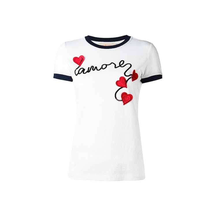 Tory Burch, Amore T-Shirt in black, white and red for the perfect summer outfit