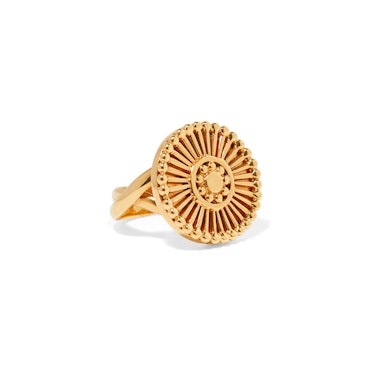 Chloe, Gold-Tone Ring for the perfect summer outfit