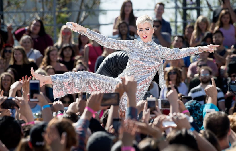 TOPSHOT-ENTERTAINMENT-US-MUSIC-YOUTUBE-KATY PERRY