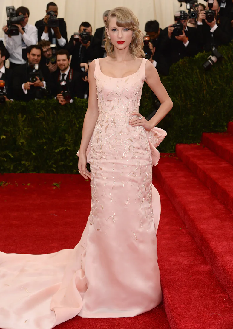 famous pink dresses Fashion Highlight: Pink dresses in movies : r/popculturechat