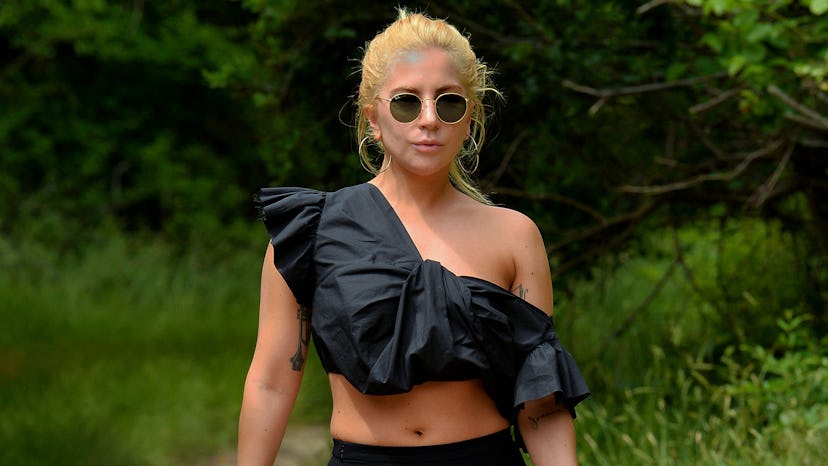 gaga thumb