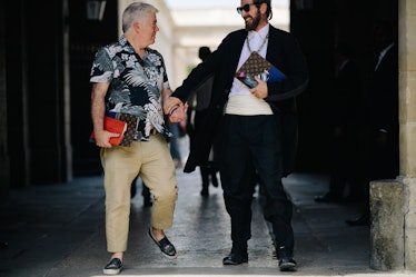 The Most Stylish Men in Paris Are Into the Dad Off-Duty Look