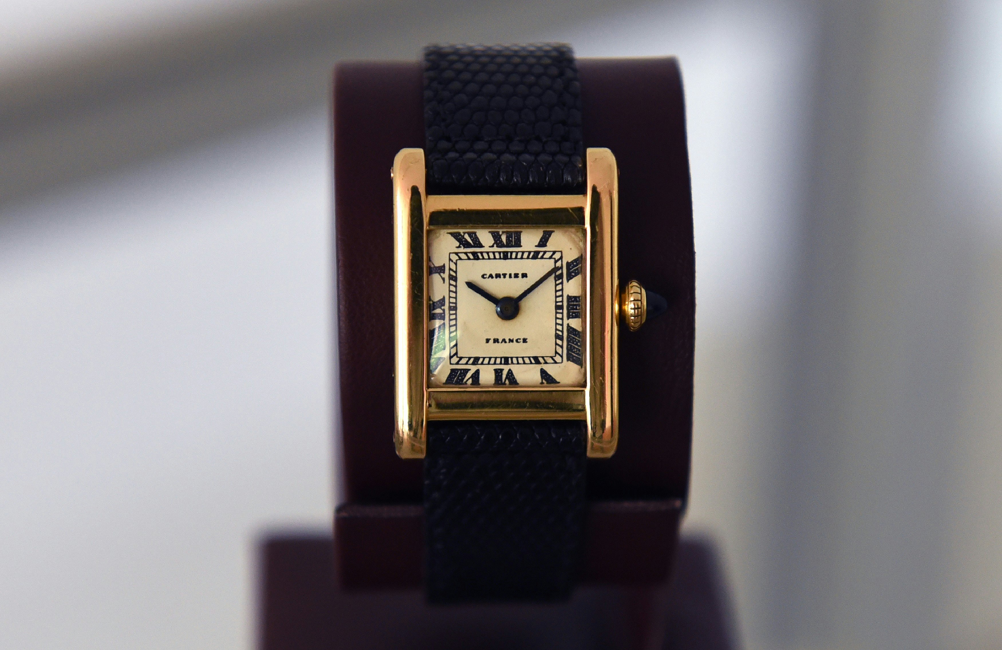 Jackie kennedy cartier sales tank watch