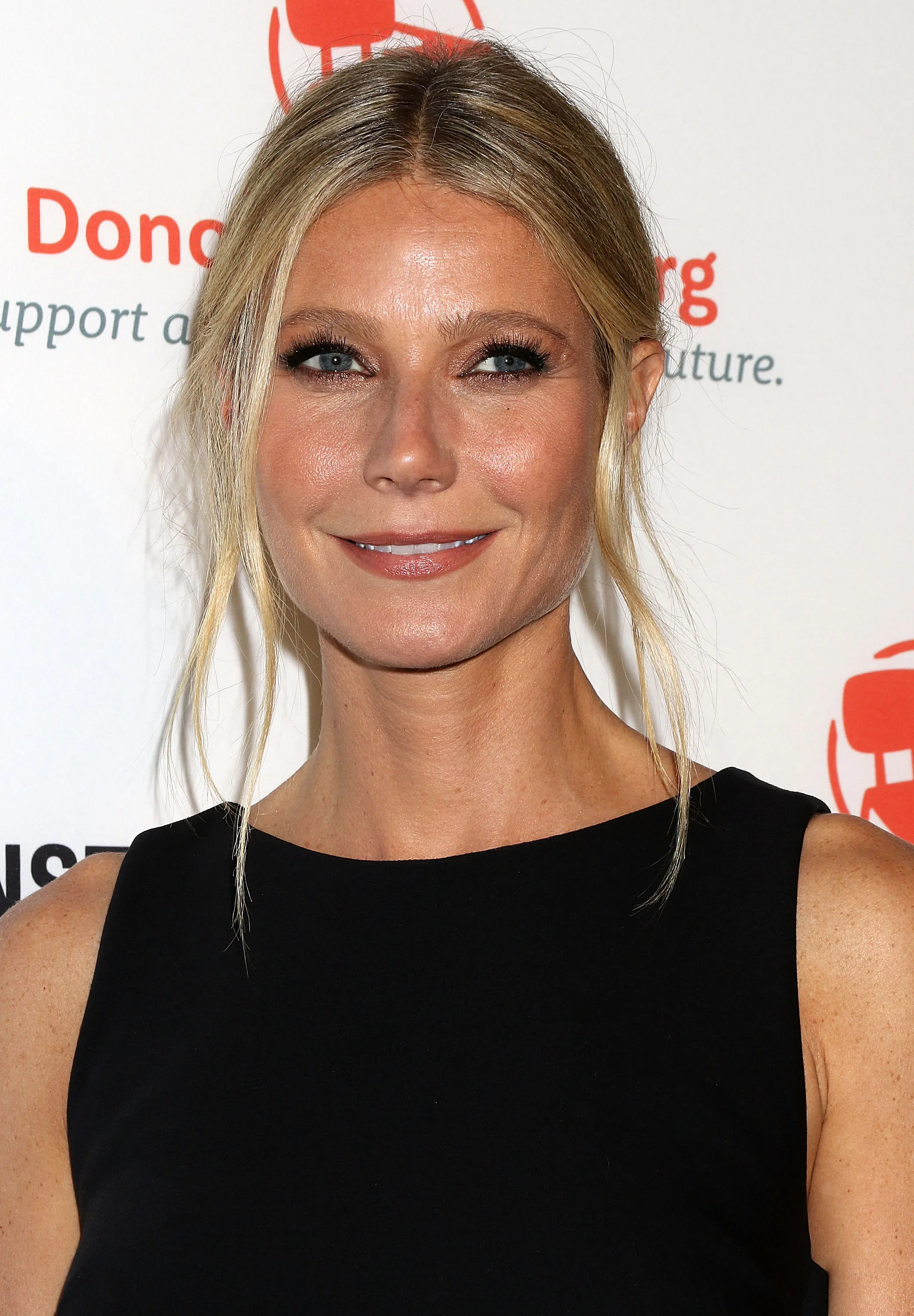 The Ultimate Beachy Waves Style Guide: 16 Celebrity Looks to Try This 
