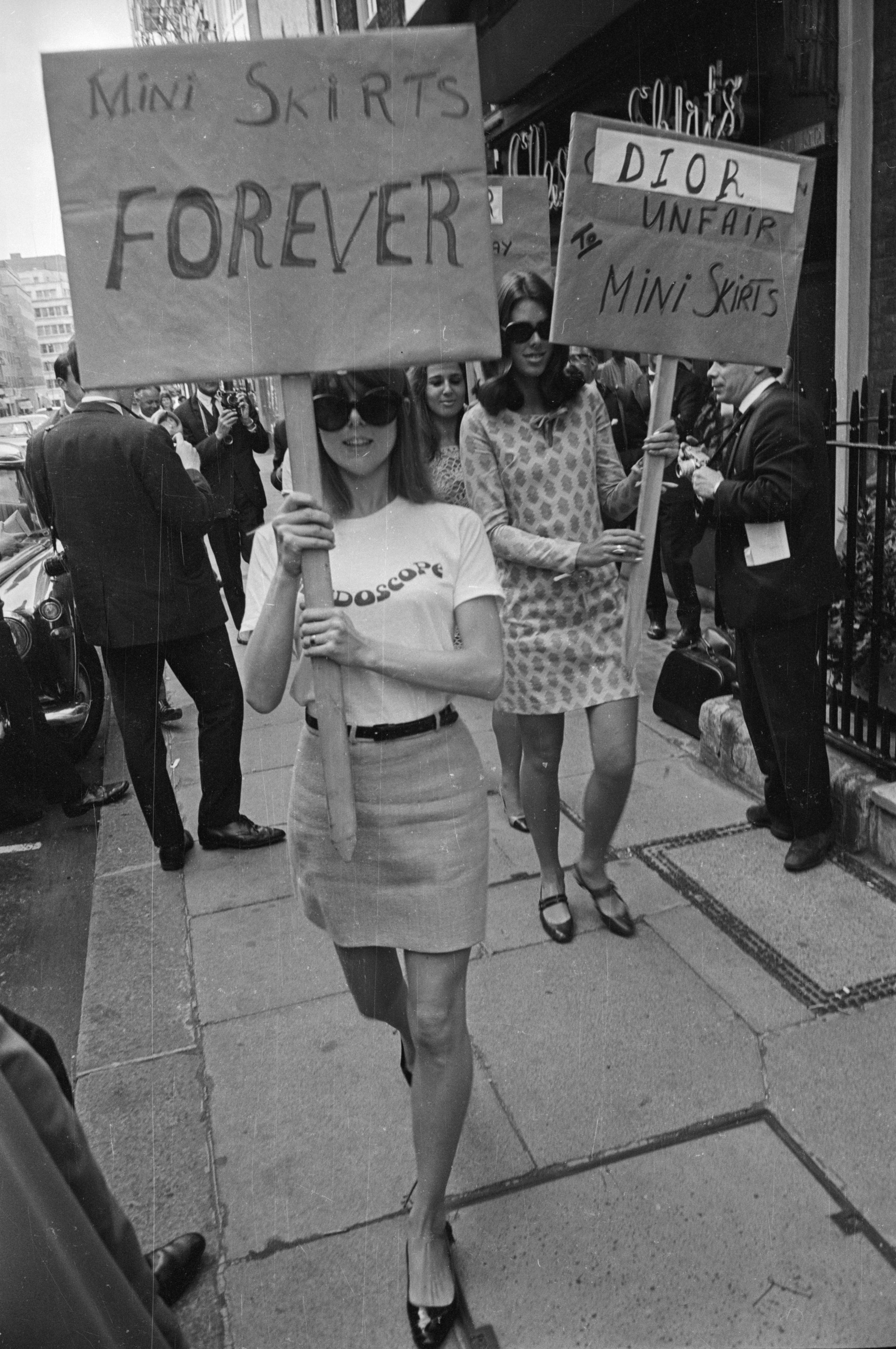 Miniskirts Forever How One Piece of Clothing Came to Symbolize Women s Liberation