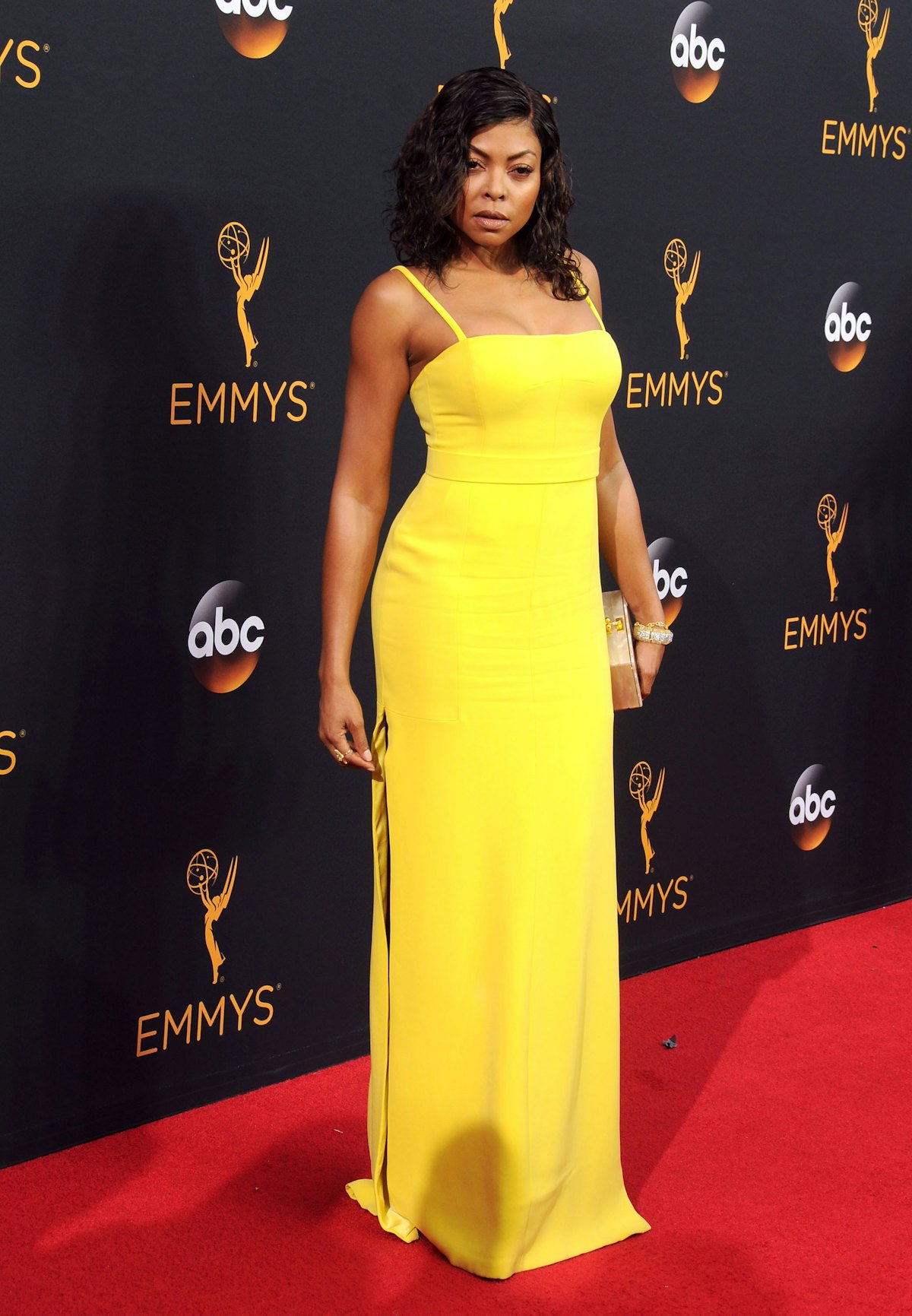 Taraji P. Henson لباس زرد Emmy