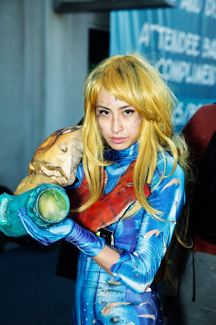 A women wearing a costume at the Comic Con 2017 held in San Diego