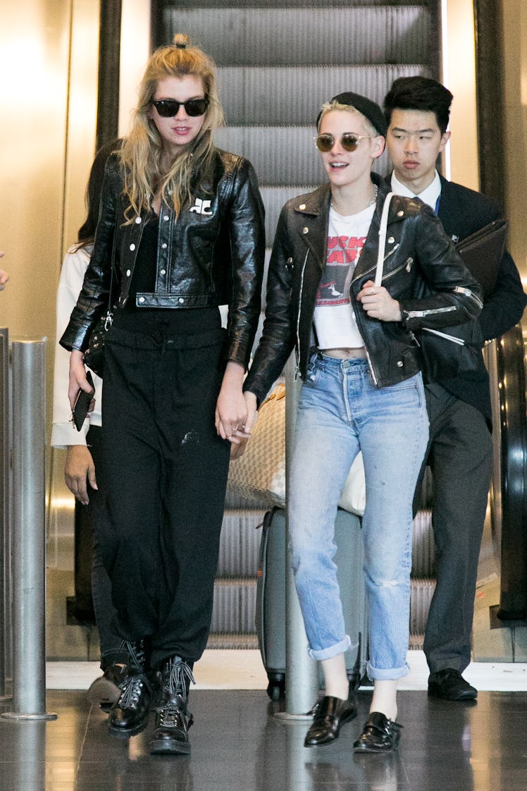 Kristen Stewart walking with her ex-girlfriend Stella Maxwell.
