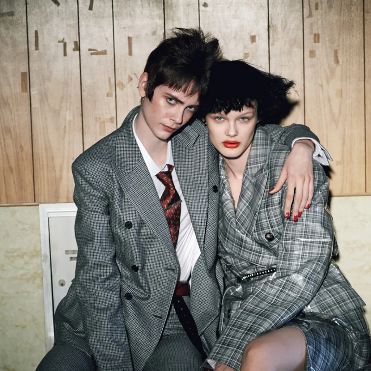 It's Time to Embrace Fall's Most Powerful Fashion Statement: Luxe, Androgynous Suiting It's Time to Embrace Fall's Most Powerful Fashion Statement: Luxe, Androgynous Suiting