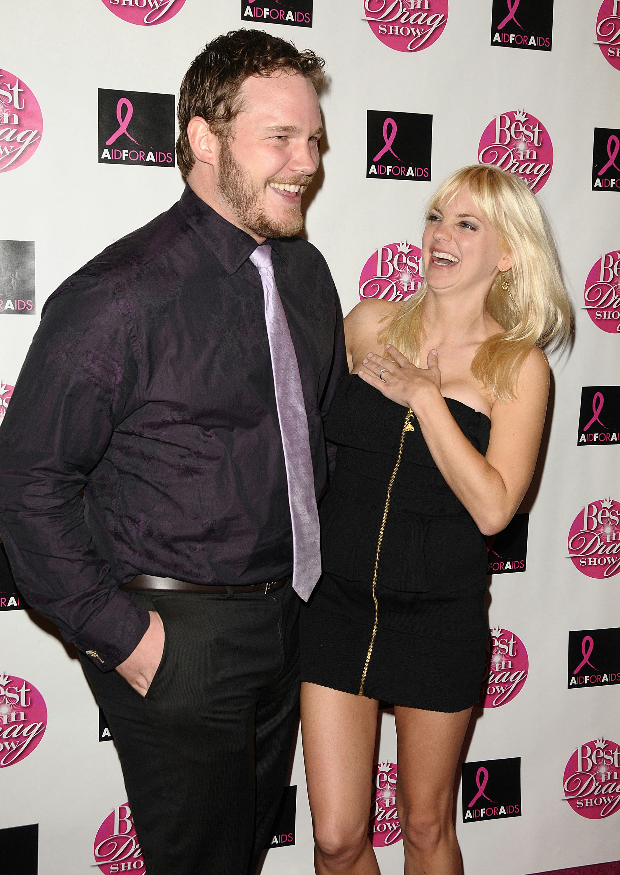 Anna Faris \u0026 Chris Pratt's Body Language Leading Up To Their Split Reveals  They Were On The Rocks, image size:780x1100