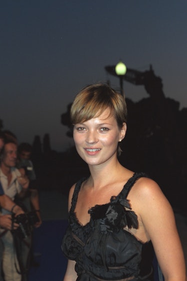  Kate Moss wearing a timeless Pixie cut in 2001