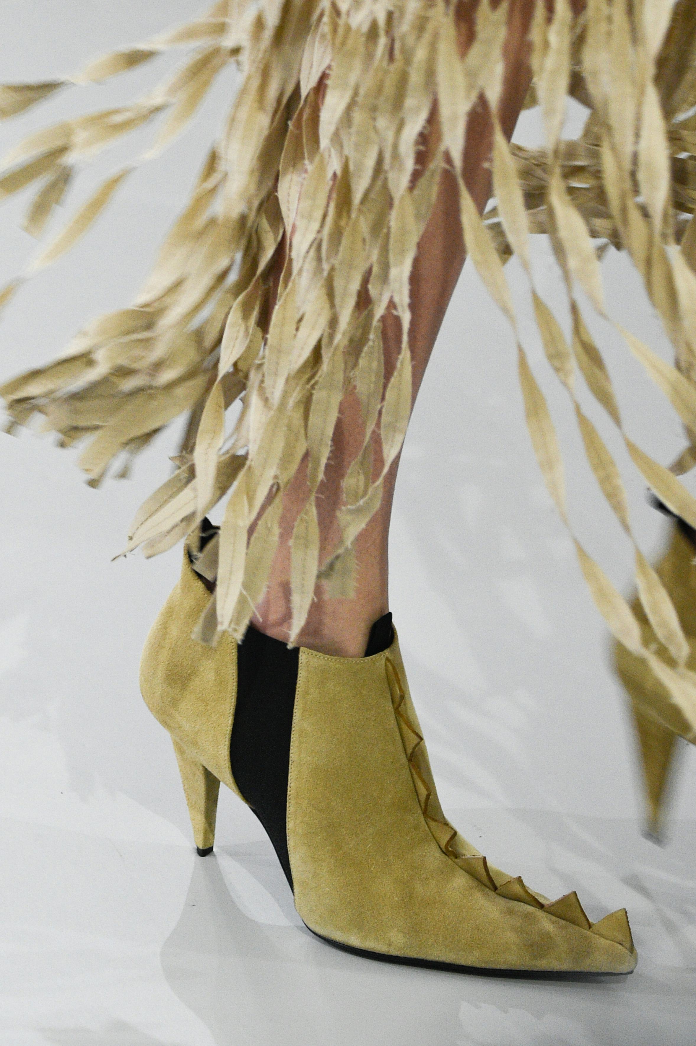 fashion world eee shoes