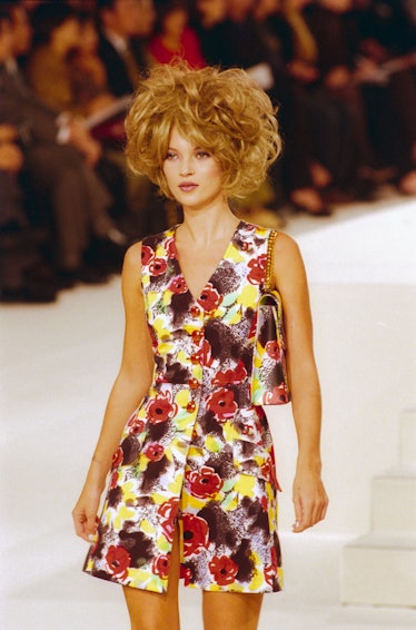 Chanel Evokes '90s Supermodel Era With Upbeat Spring Fashion Show – WWD