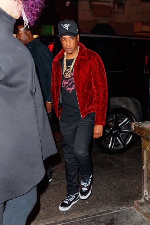 Beyonce holds her rear end when getting into her SUV with Jay-Z after the 'SNL' after party in New Y...