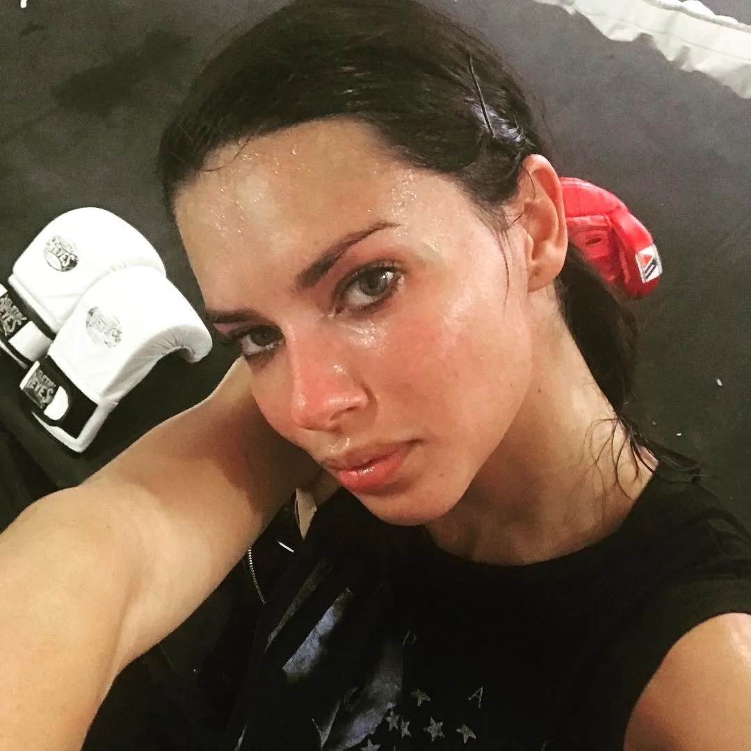 Adriana Lima Takes the Best Post-Workout Selfies