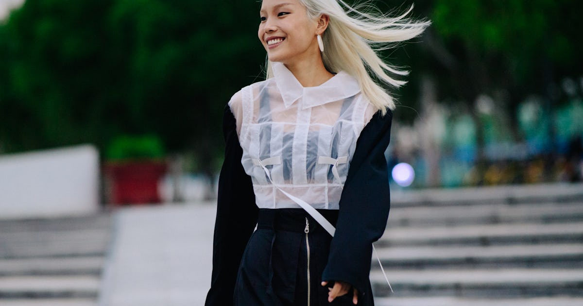 See the Best Street Style From Shanghai Fashion Week Spring 2018