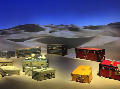 LVMH on X: “Volez, Voguez, Voyagez” exhibition in NY celebrates the strong  ties between @LouisVuitton and the U.S.    / X