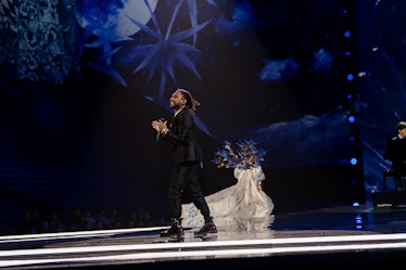 Miguel performing on the runway at the 2017 Victoria’s Secret Fashion Show in Shanghai