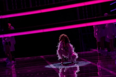Jane Zhang performing on the runway at the 2017 Victoria’s Secret Fashion Show in Shanghai