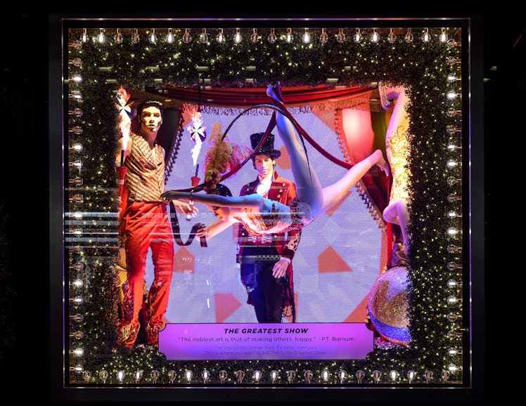 Bloomingdale's 2017: Holiday Window Unveiling