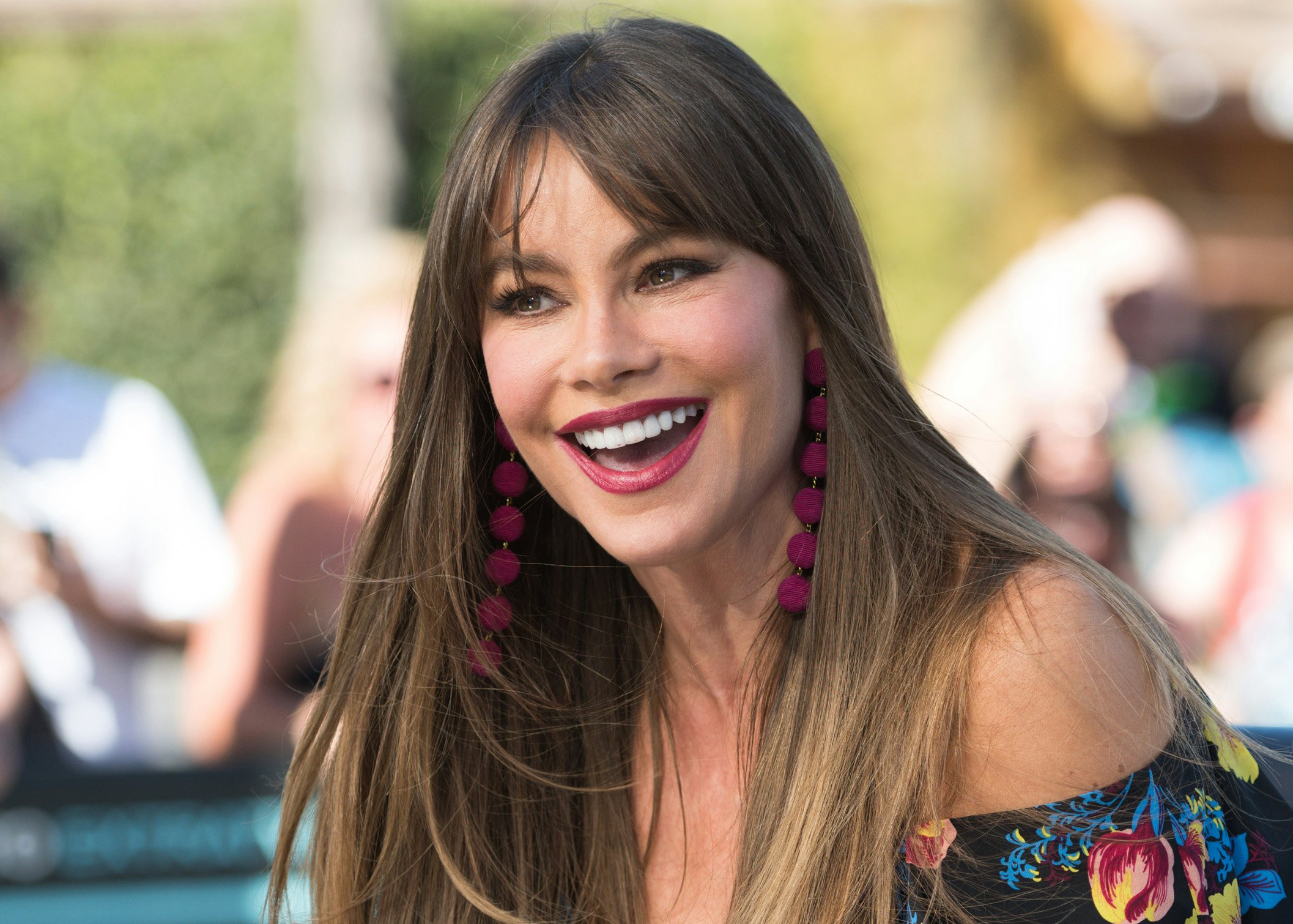 Sofia Vergara Is Ageless: See Throwback Pic With Son Manolo