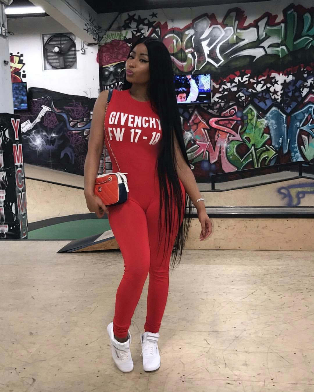 nicki sweatpants