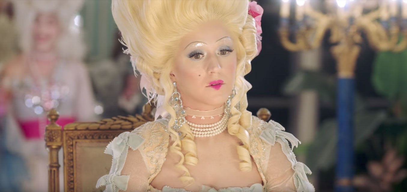 Katy Perry Looks Unrecognizable In New “Hey Hey Hey” Music Video