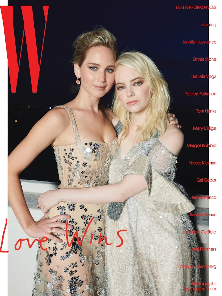 Qora paypoq kiygan ayol Ajoyib figurali yalangoch qizlar